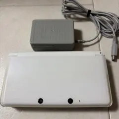 ニンテンドー3DS 本体 ホワイト 充電器付 動作良好 バッテリー新品