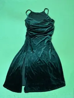 ダークグリーン ベルベット ノースリーブワンピース