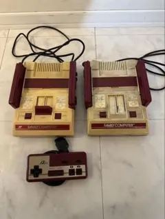 Nintendo 初代　ファミコン 本体 2台セット　コントローラーおまけ