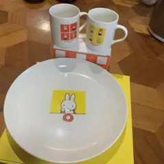 ミッフィー　大皿とマグカップ2個組み