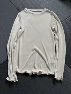 アイボリー リブプリーツ長袖シャツ