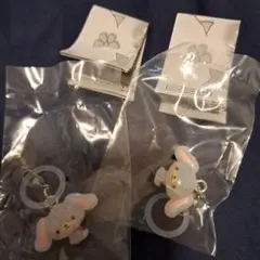 サンリオ　ゆるっとめじるしアクセサリー　しろうさ2点