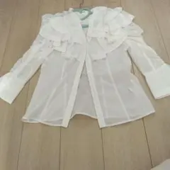 ネット完売！！　SNIDEL フリル付きシャツ SWF2311125 ホワイト