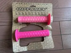 ODYSSEY Aaron Ross ピンクグリップのサムネイル