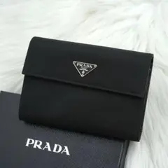 極美品　PRADA プラダ　折り財布　ナイロン　三角プレート　トライアングル　黒