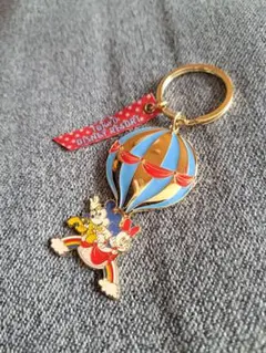 Item thumbnail for item a8921a7a-81bf-44c6-ae66-cfc91cf3d409