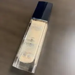 Dior スキン フォーエヴァー スキン コレクト コンシーラー　1.5N