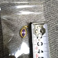 ゴールド ルビー アイ形状チャーム 18k 刻印あり ダイヤモンド - メルカリ