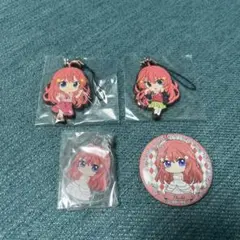 五等分の花嫁 【五月】キーホルダー3個セット バッジ付き