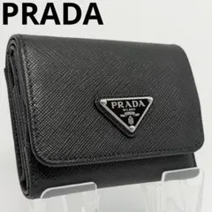 極美品✨️プラダ　三つ折り財布　トライアングル　サフィアーノレザー　RFID　黒