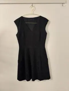 ZARA ブラック ミニドレス Aライン ワンピース