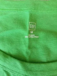 新品未使用GAP グリーン Tシャツ Mサイズ