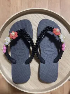 ☀️正規品Havaianas ブラック (日本サイズ22センチ相当)のサムネイル