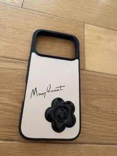 マリークワントiPhone17pro ケース　スマホ　ベビーピンク　マリクワ
