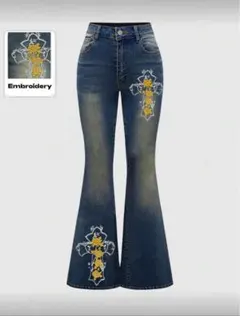 刺繍入りダークブルーフレアデニム