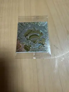 ワンピースのウエハースのニカルフィシール