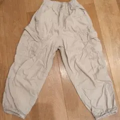 キッズ カーゴパンツ ベージュ120センチ