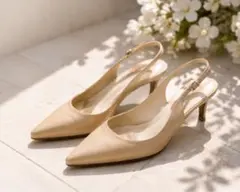 Burberry レザー スリングバック ミュール パンプス ベージュ 35.5のサムネイル