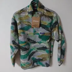新品・未使用 patagonia シンチラスナップT