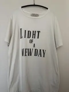 レミレリーフTシャツ LIGHT OF A NEW DAYカットソーのサムネイル