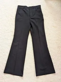 GU 黒 セミフレアパンツ サイドポケット付き　サイズM