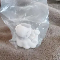 しろふわ雲でおひるね サンリオ シークレットマスコット　ポチャッコ