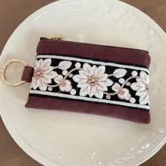 ハンドメイド　ポーチ　インド刺繍リボン　花柄　ブラウン　ミニポーチ　秋冬