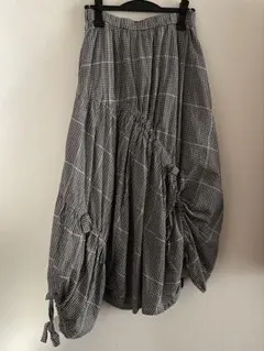 慈雨 アシンメトリー ギャザー ロングスカートのサムネイル