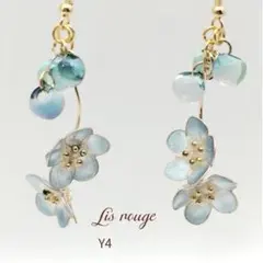 ディップアート ネモフィラ ピアス 青 花 揺れる 透明感 上品 大人可愛い