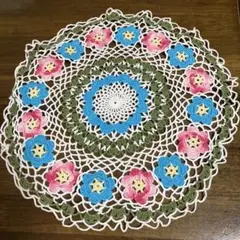 かぎ針編み 花柄レース円形(直径33cm)
