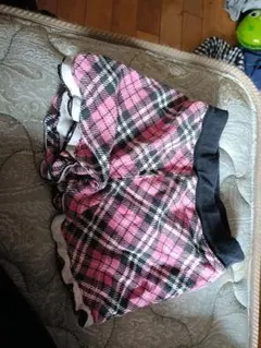 ピンク系チェック柄フリルハーフパンツ