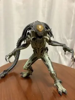 エイリアンズVS.プレデター プレデリアン リアルフィギュア フィギュア