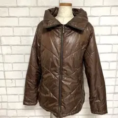 美品　ダウンジャケット　茶色　ブラウン　40 防寒着　アウター　冬物　冬服