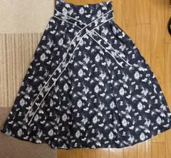 花柄フレアスカート ネイビー NATURAL BEAUTY BASIC
