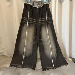 グレー フレアパンツ Mサイズ ダメージ加工