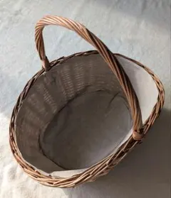 ワンハンドル　籐製オーバル型バスケット