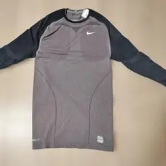 Nike 長袖トレーニングシャツ 105