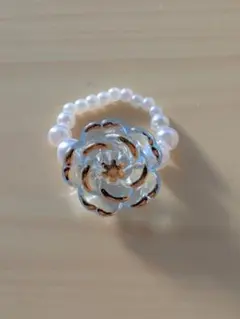 【No.38】ビーズリング パール お花 ホワイト ブルー