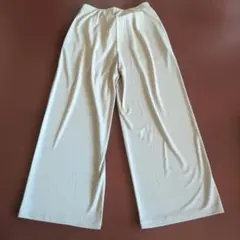☆UNIQLO（ユニクロ）☆ 　ワイドパンツ　クリーム色　 L　美品！