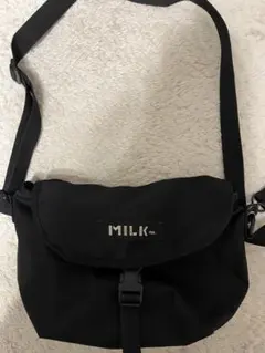 Item thumbnail for item ed9dc3d1-908e-42e9-a32f-44145df93833