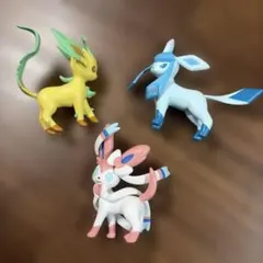 ポケモン　モンコレ　グレイシア　リーフィア　　ニンフィア　スケールフィギュア
