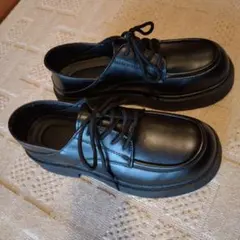 黒 厚底 シューズ 合皮