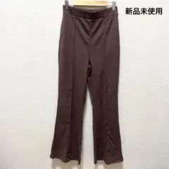 新品未使用　カラーフレアパンツ　Lのサムネイル