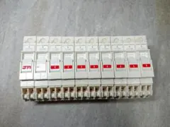 Item thumbnail for item ac7420a2-e128-48e7-86f4-a31cc610b2aa