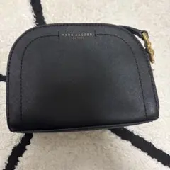 MARC JACOBS ブラックショルダーバッグ
