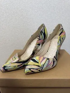 Item thumbnail for item 2eaf9c63-d8f8-4f41-9c73-a98e5d2b1531