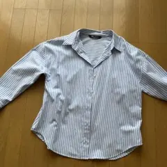 ZARA 青と白のストライプ 長袖シャツ