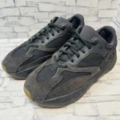 極美品 adidas YEEZY Boost 700 UtilityBlack