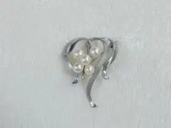 シルバー ハート型ブローチ パール付き