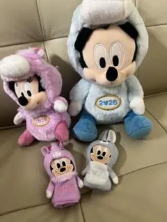 ミッキーマウス(午) 干支ぬいぐるみ 2026 ミニー干支バッチセット